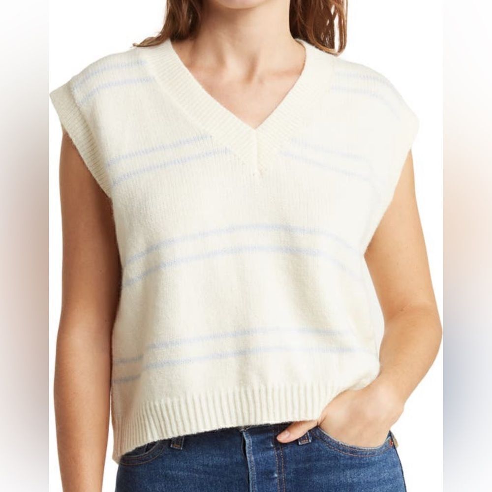 FRNCH PARIS Crop Striped Sweater Vest - White/Baby Blue S/M